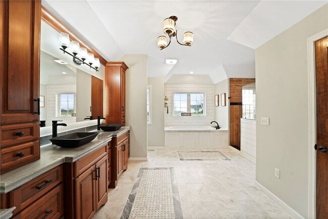 Building Photo - 136 Vargo Rd