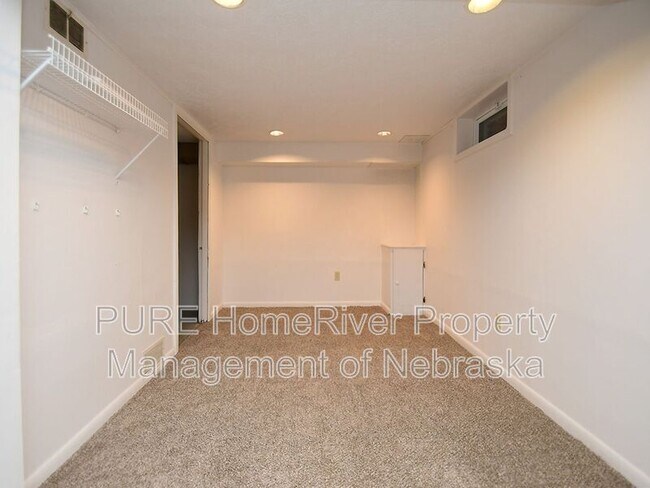 Building Photo - 2108 S 46th St