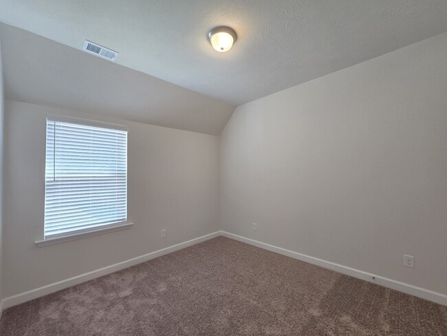 Building Photo - 8043 Bannock Cir