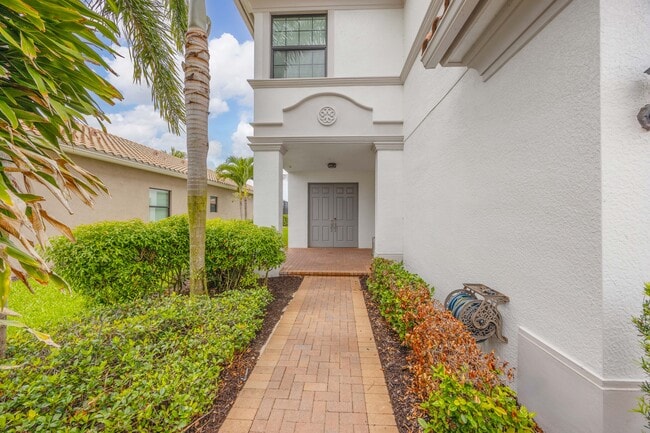 Building Photo - 2875 Cinnamon Bay Cir