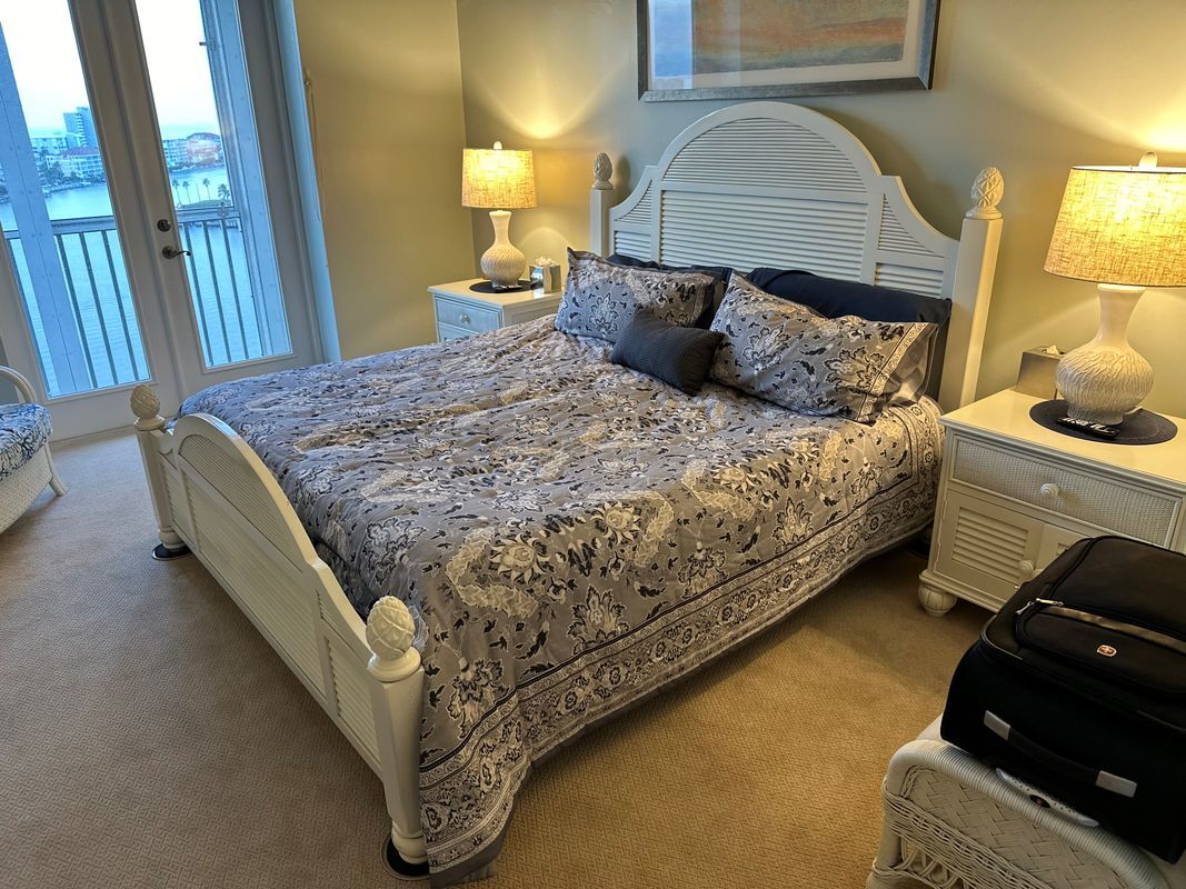 Building Photo - 400 Flagship Dr