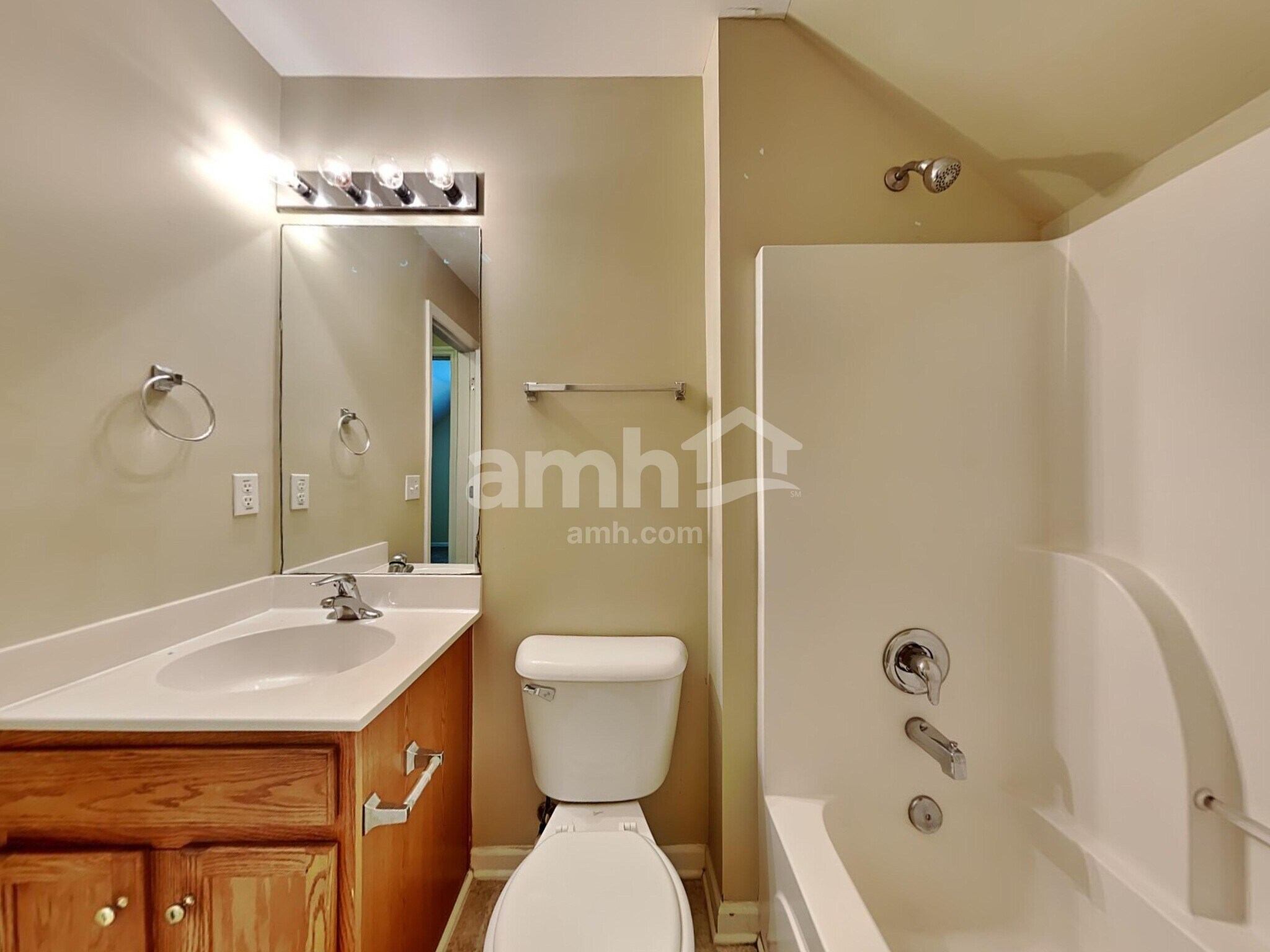 Building Photo - 4809 Wheatfield Dr