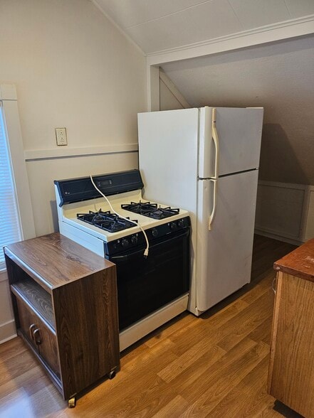 Building Photo - 25 E Prospect St