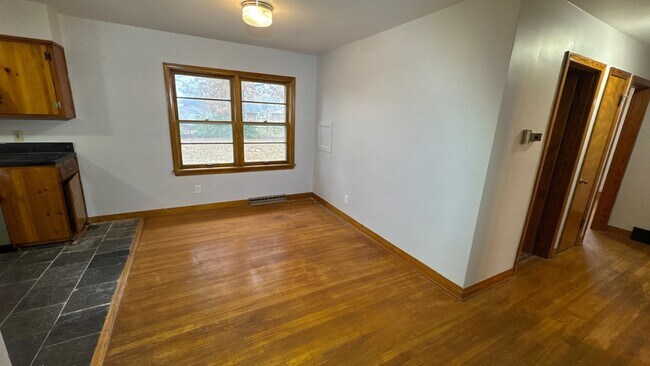 Building Photo - 5908 Ashby Ln