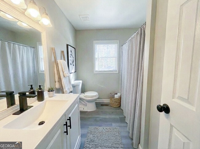 Building Photo - 3730 Clovis Ct NW