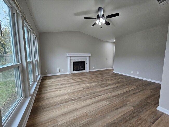 Building Photo - 1416 Hyridge Cir