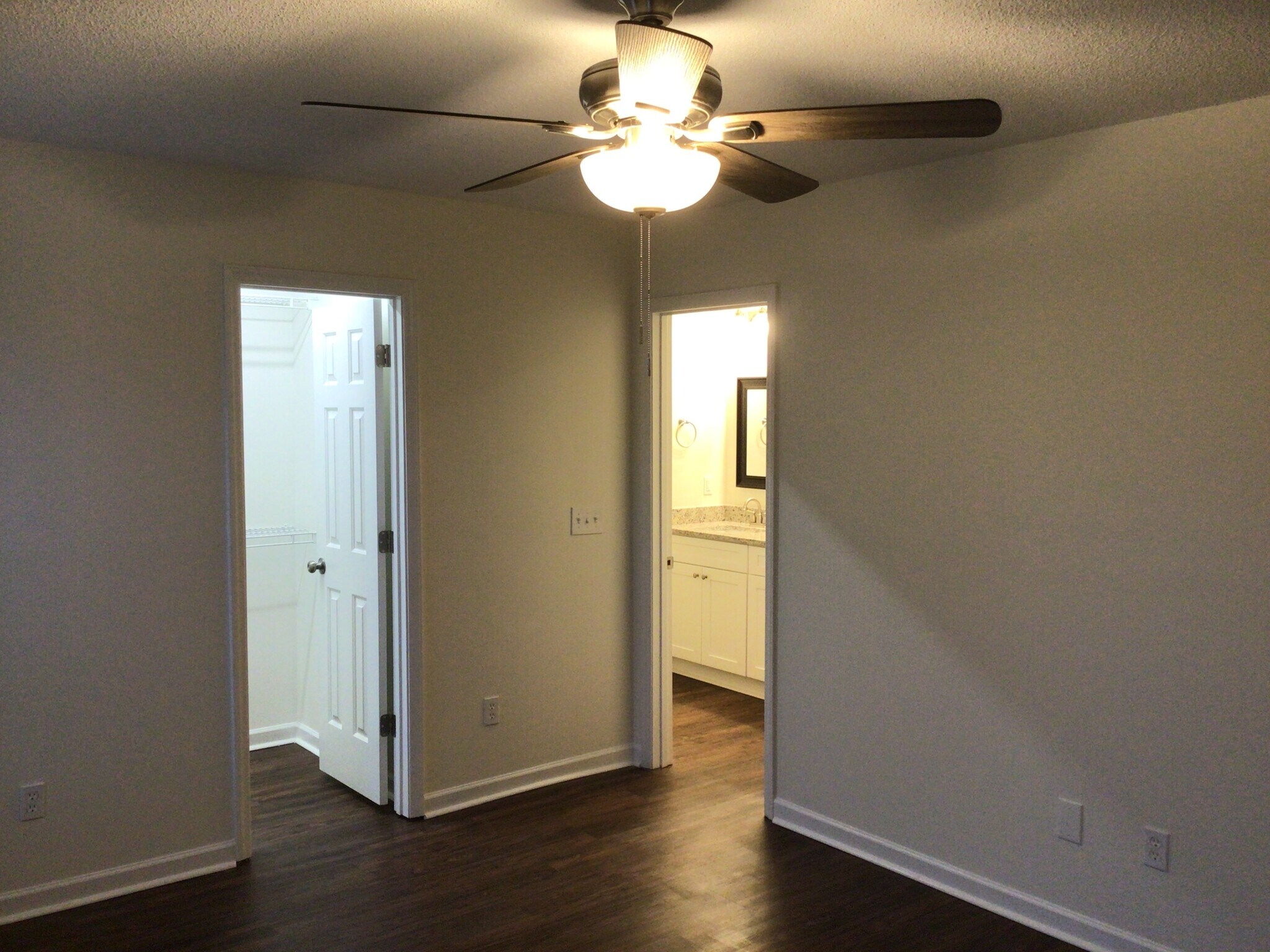 Building Photo - 5410 Bridgegate Dr