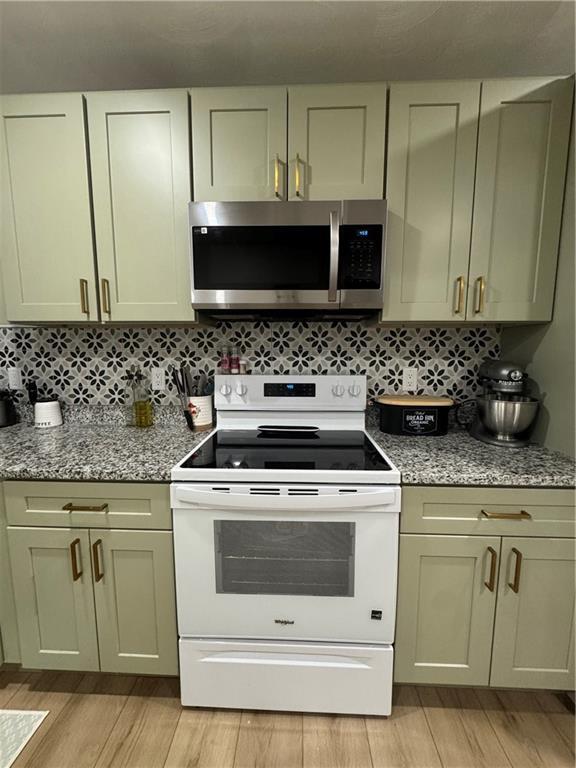 Building Photo - 31 Stella St