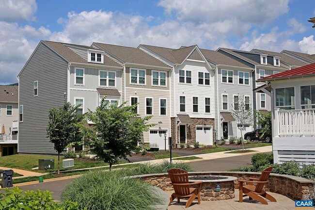 Building Photo - 5997 McComb St