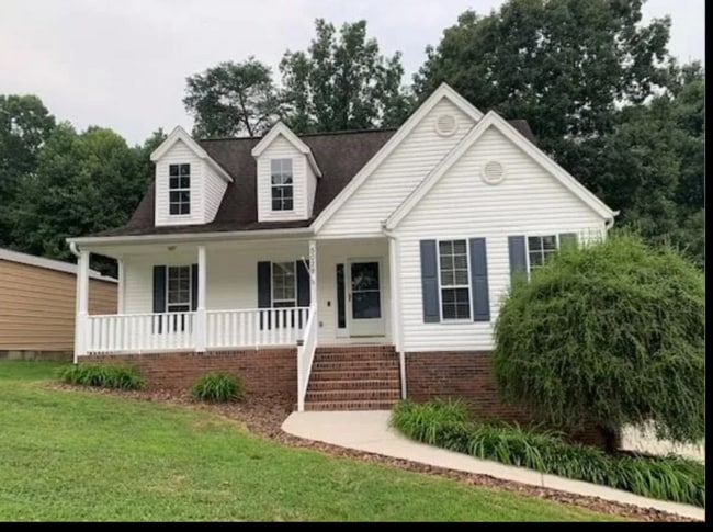 Primary Photo - 5028 Dellwood Dr