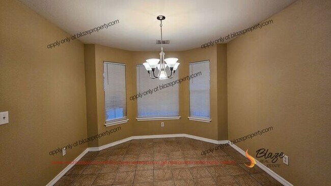 Building Photo - 3/2 Tradewinds Brick Home