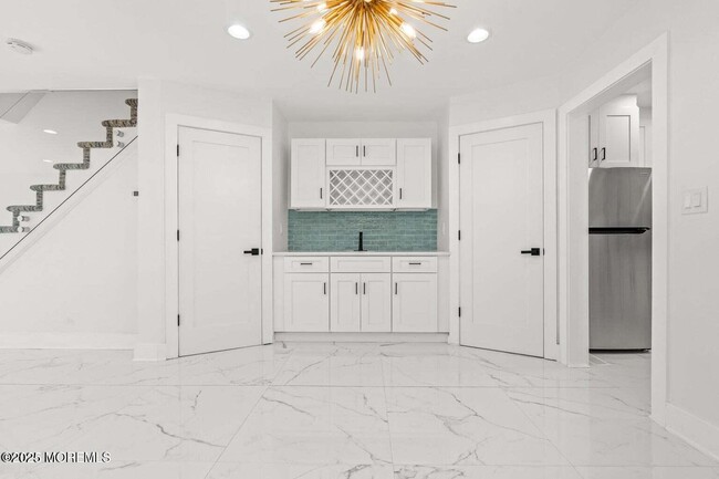 Building Photo - 1001 Norwood Ave