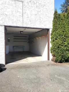 Building Photo - 8858 Interlake Ave N