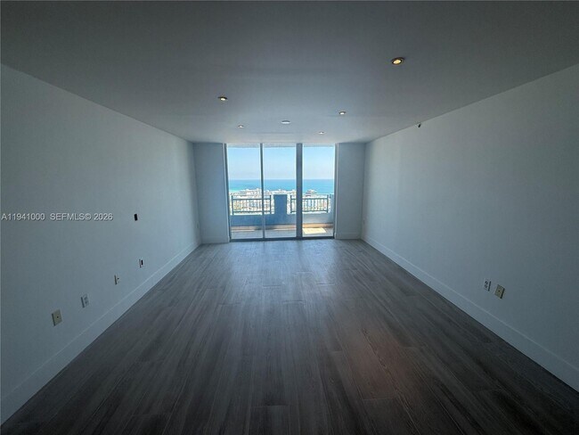 Building Photo - 90 Alton Rd