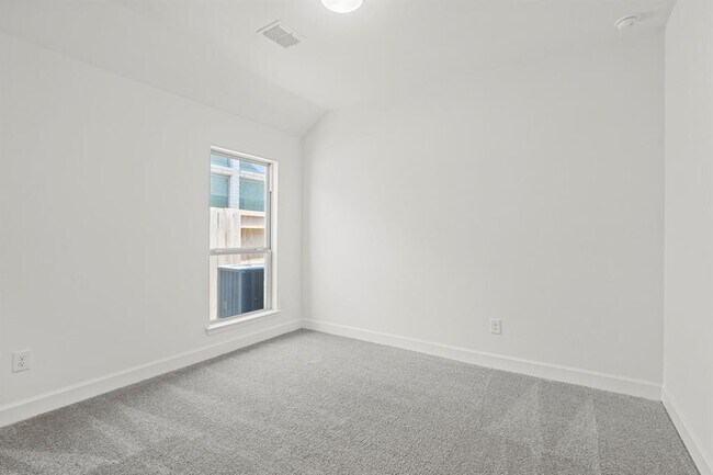 Building Photo - 16323 Rock Hollow Bend Ln