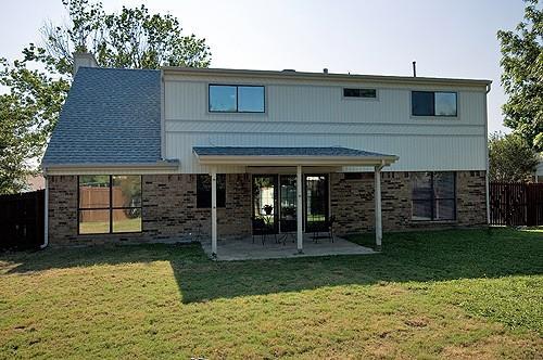Building Photo - 5309 Maple Ct