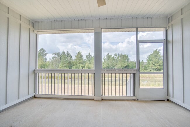 Building Photo - Holiday Sunshine! Deer Run 4BR/3BA Home – Solar, Community Pool & ½ Deposit for Active Military