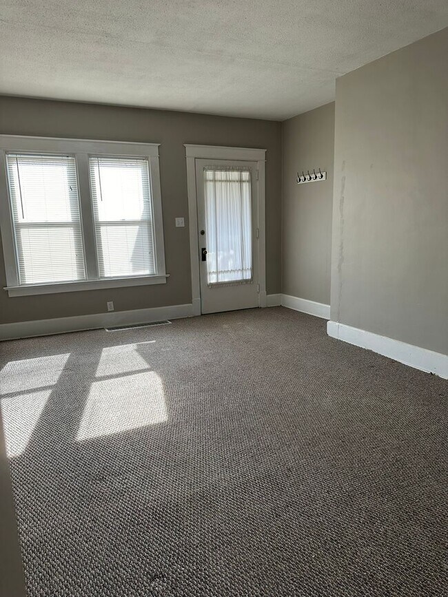 Building Photo - BOARDMAN 2 BEDROOM HOME