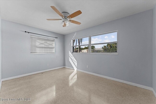 Building Photo - 215 Marion St