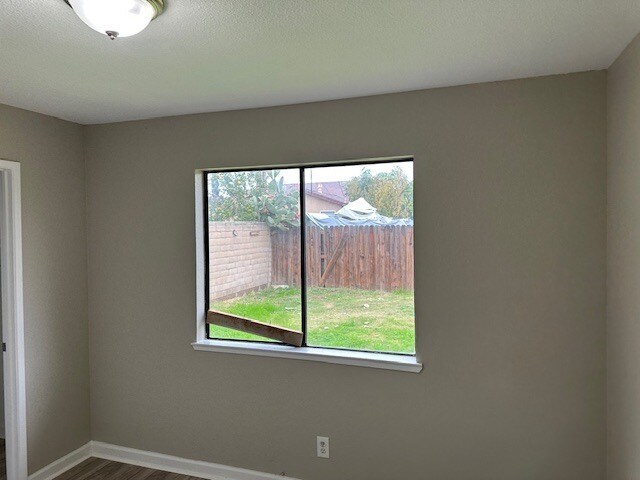 Building Photo - Stockton 3 Bedroom, 2 Bathroom, plus Bonus Room Home