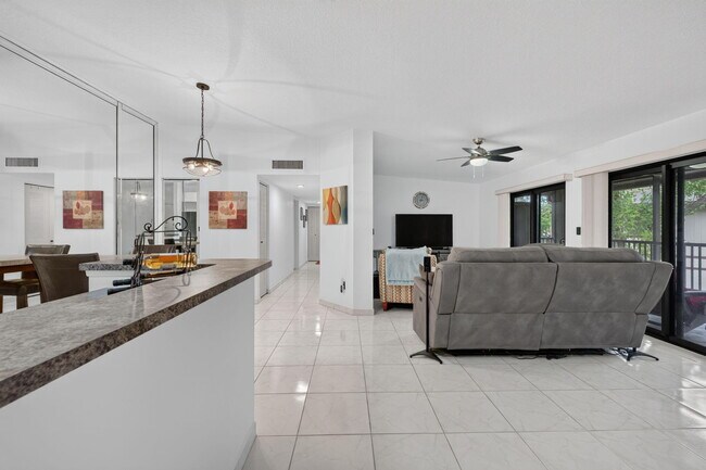 Building Photo - 9474 S Belfort Cir