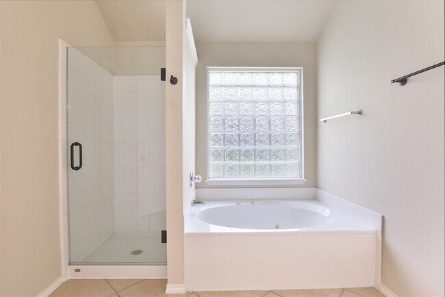 Building Photo - 26738 Abbey Springs Ln