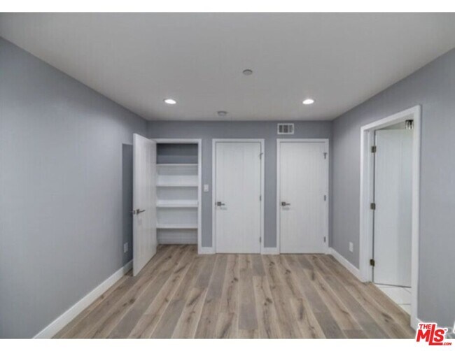 Building Photo - 1118 Heliotrope Dr
