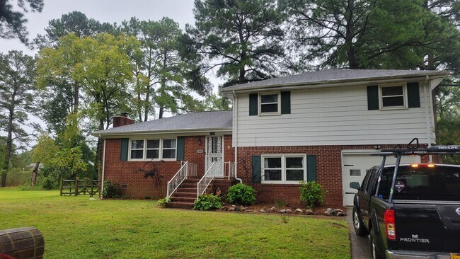 Building Photo - Mains Creek Park