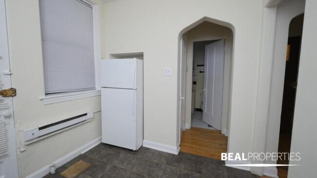 Building Photo - 0 bedroom in CHICAGO IL 60640