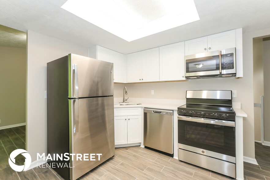 Building Photo - 1576 Ember Cir SW