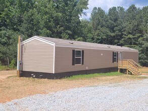 Building Photo - NOW ACCEPTING APPLICATIONS: Madison Co- Co...
