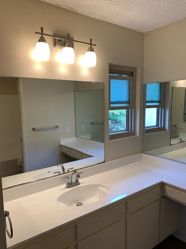 Building Photo - An El Dorado Model on the Golf Course