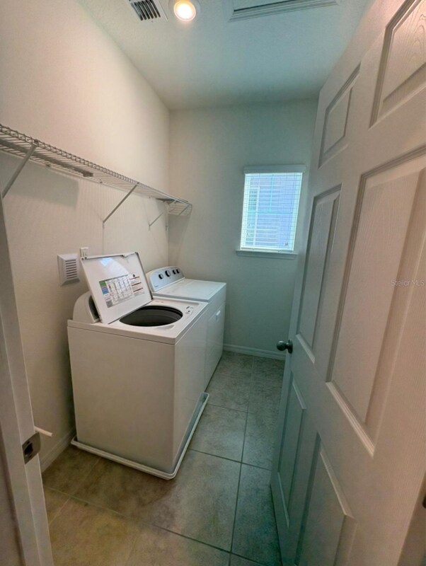 Building Photo - 9349 Tyrella Pine Trail