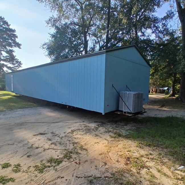 Building Photo - 259 Ceceile St