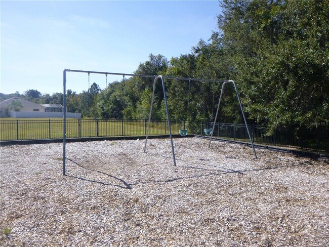 Building Photo - 2010 Tarragon Ln
