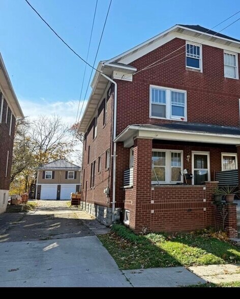 Building Photo - 163 Frederick St