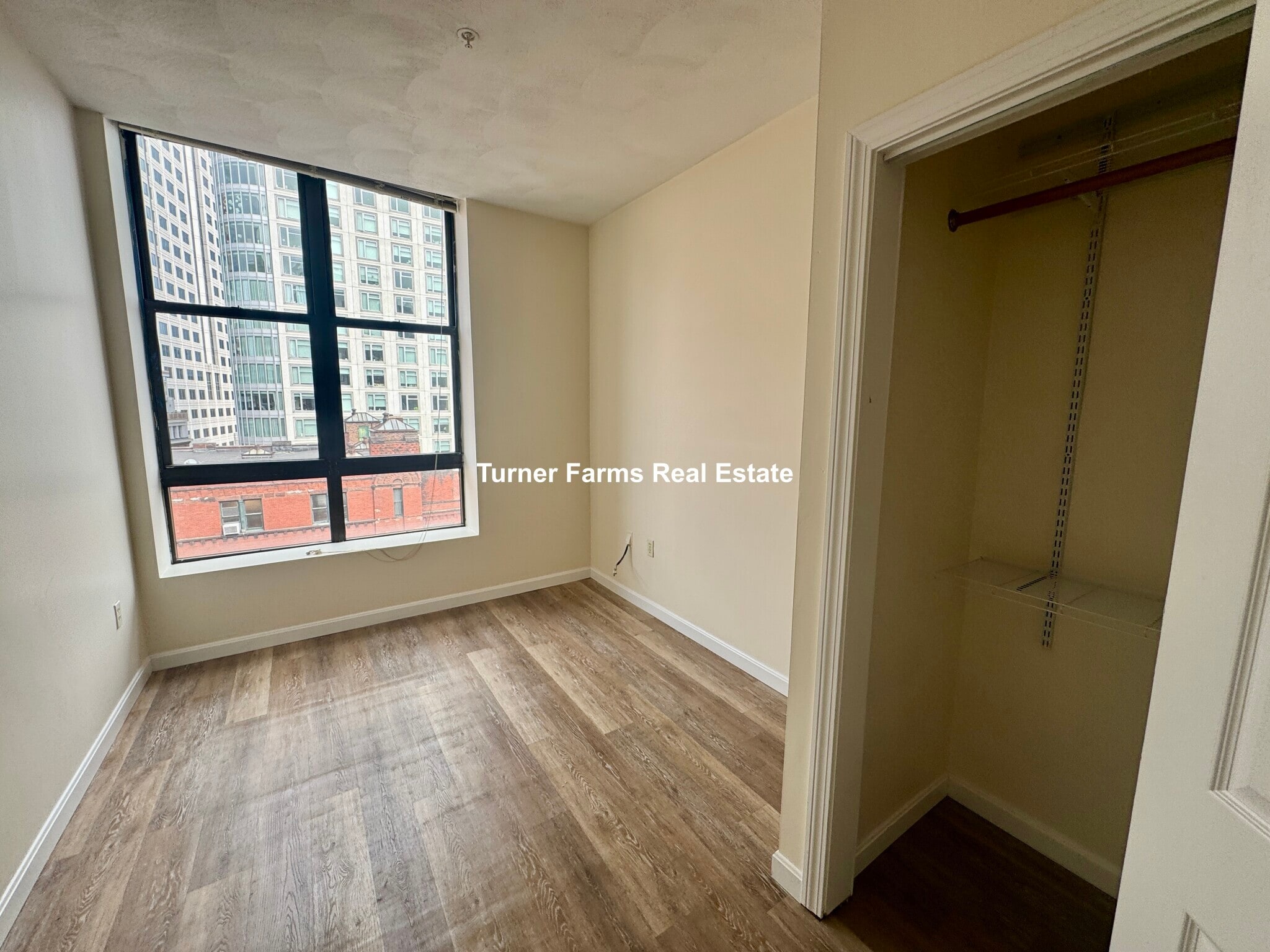 Building Photo - 82 Essex St