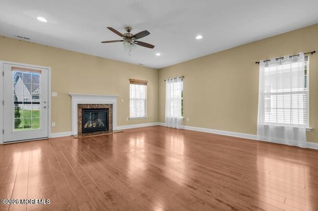 Building Photo - 356 Grande Blvd