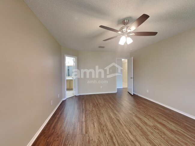 Building Photo - 317 Indian Blanket Dr