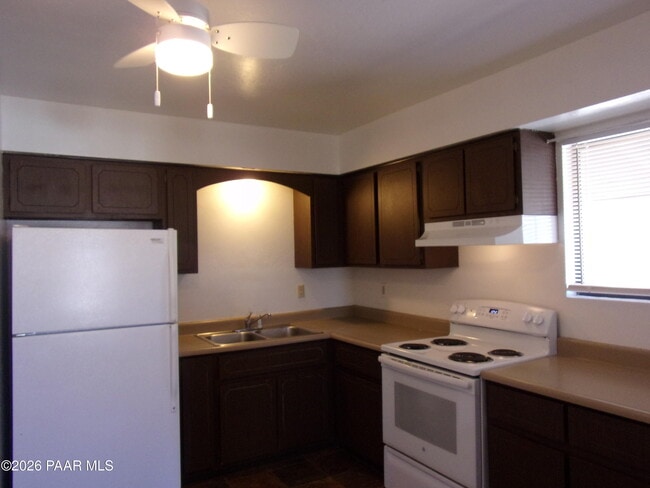 Building Photo - 1299 Tapadero Dr