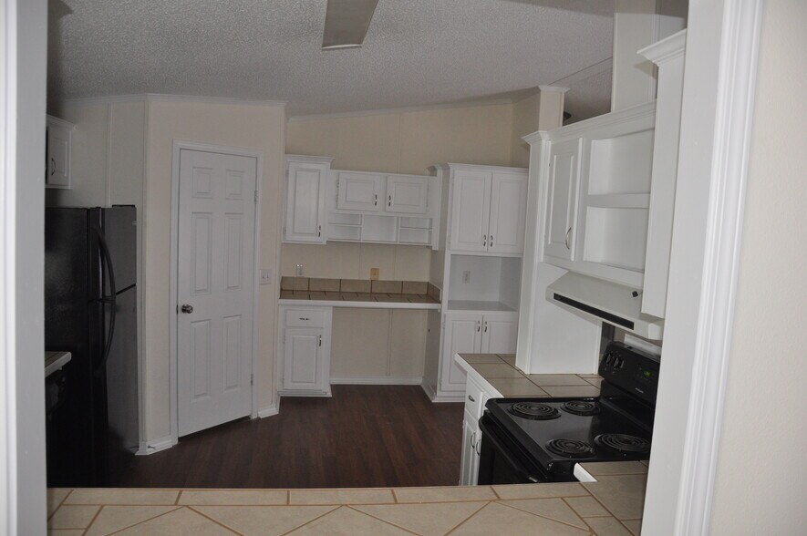 Building Photo - 14939 Angela Dr