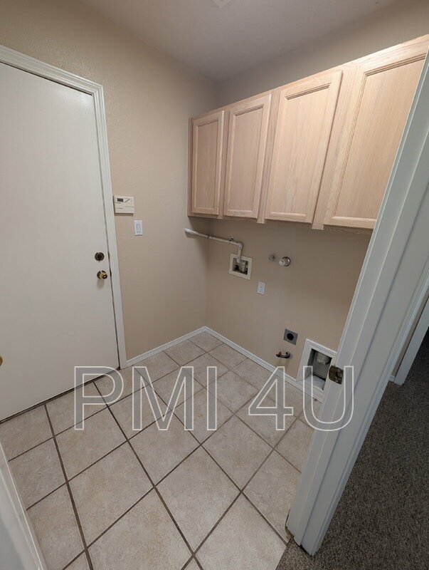 Building Photo - 9800 Kokopelli Dr NW