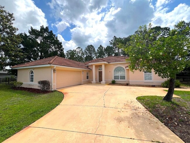 Building Photo - 87 Rose Dr