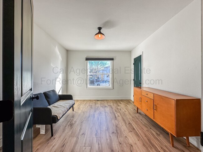 Building Photo - 201 Ashbury Ave