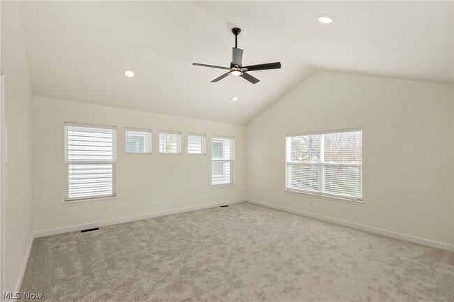 Building Photo - 2240 E 97th St