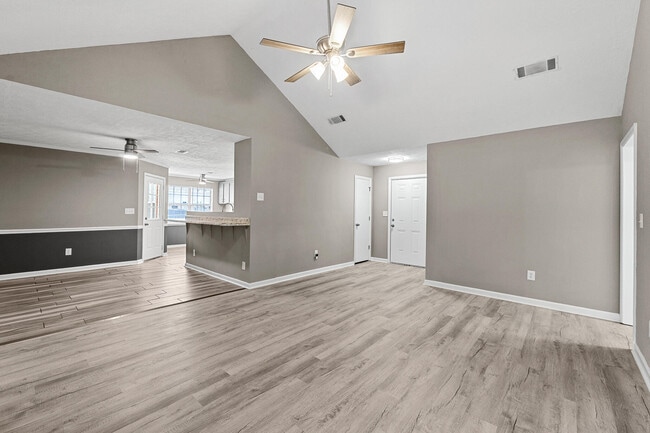 Building Photo - 1856 S Barton Dr