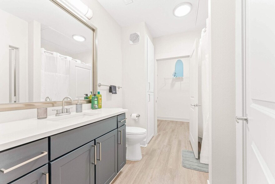 Building Photo - 2901 Indiana St