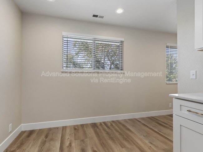 Building Photo - 1351 N Redwood Rd