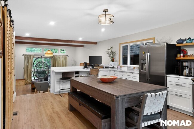 Building Photo - Charming 3BR Duplex in Incline Village