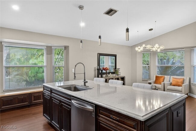 Building Photo - 18015 Horseshoe Bay Cir